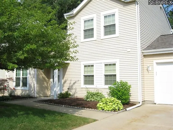 7191 Lexington Ct, Northfield, OH 44067