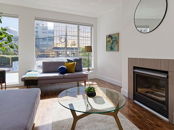 5th image of 2300 Broadway