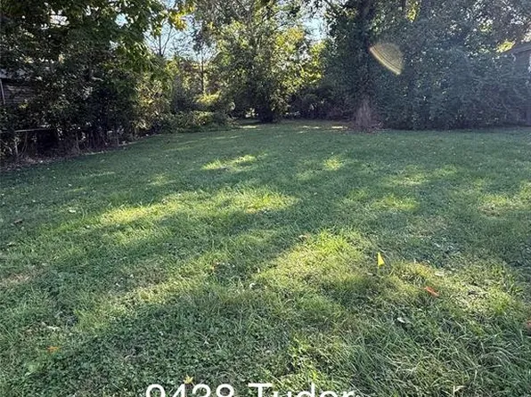 9438 Tudor Ave, Saint Louis, MO 63114