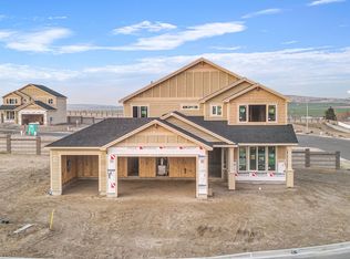 7832 Cardinal Peak St, West Richland, WA 99353
