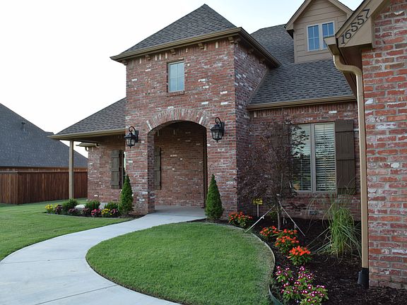 Beautiful landscaping!