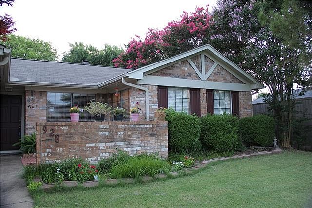 1st image of 928 Purcell Dr