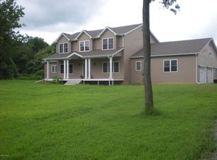 725 Hartline Rd, Makanda, IL 62958