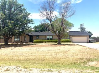 3303 Ennis St, Plainview, TX 79072