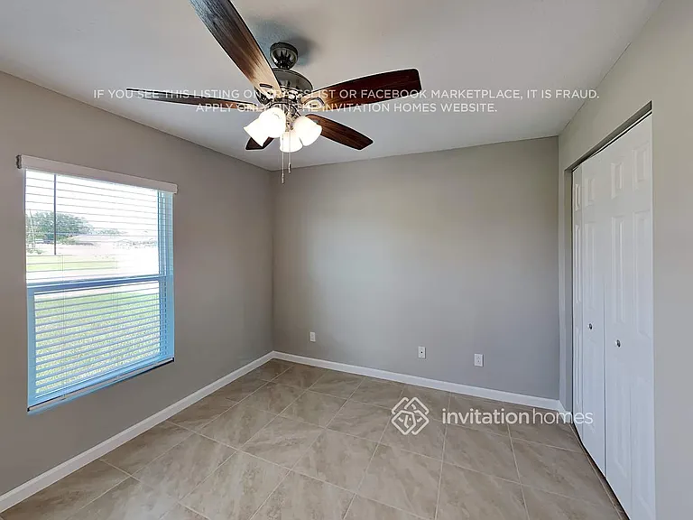 373 NW Avens St — Photo 10