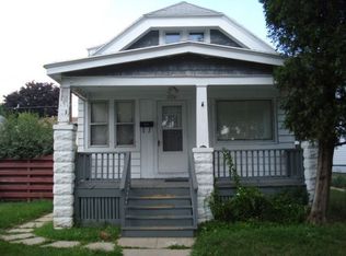 2724 W Fairmount Ave, Milwaukee, WI 53209