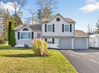 9422 Birch Tree Rd, Brewerton, NY 13029