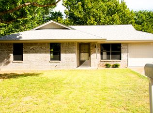 242 Moonlight Trl, Stephenville, TX 76401