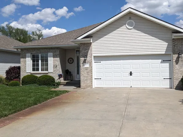250 Pebble Bch, Lincoln, NE 68520