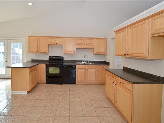 4th image of 4125 Trebor Dr