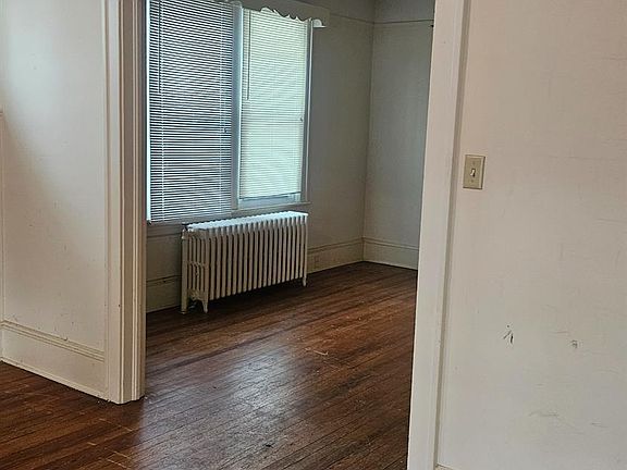 2nd image of 746 Peaks St