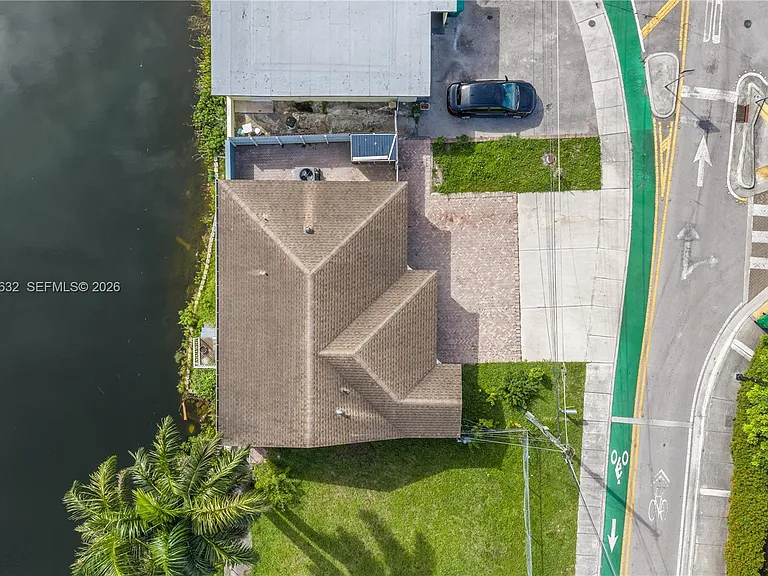 7515 NW South River Dr — Photo 23