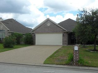 106 Walcourt Loop, College Station, TX 77845