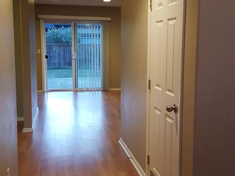 4896 Falcon St SW — Photo 9