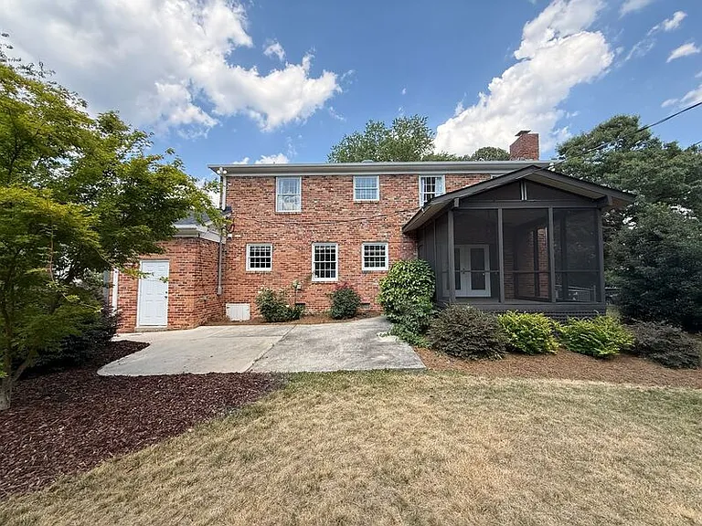 5017 Sandlewood Dr — Photo 32