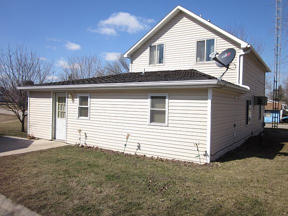 3rd image of 113 E 6th St