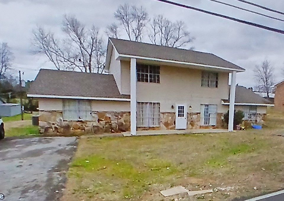 1st image of 2518 Villa Dr NW APT 1