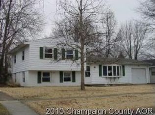 2304 Barberry Dr, Champaign, IL