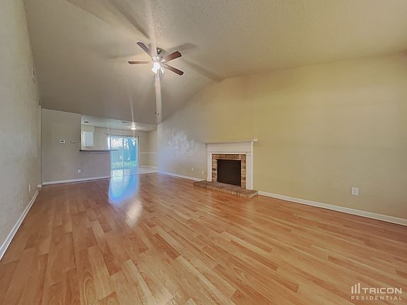 2nd image of 2638 Channing Dr