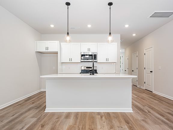 Locust Floorplan - Kichen