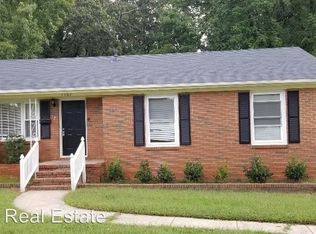 1101 Grovewood Dr, Charlotte, NC 28208