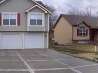 509 Cedar Ct, Leavenworth, KS 66048