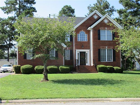 3rd image of 14430 Woodleigh Dr