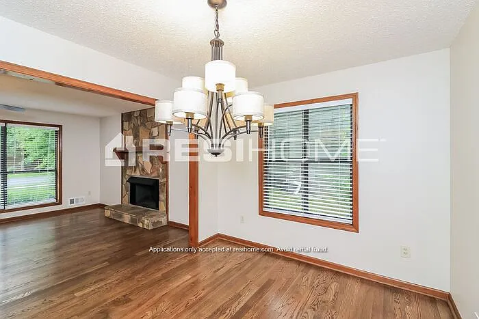 643 Sunshine Trce NW — Photo 7