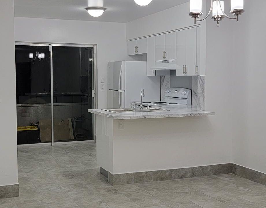 Open kitchen / living room