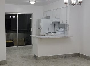 900 SW 2nd Ct, Hallandale, FL 33009