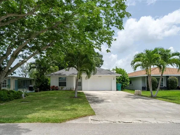 691 102nd Ave N, Naples, FL 34108