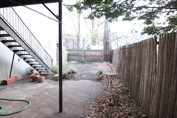 Rented by Nooklyn NYC LLC | media 11