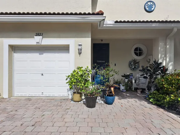 2823 S EVERGREEN Circle, Boynton Beach, FL 33426