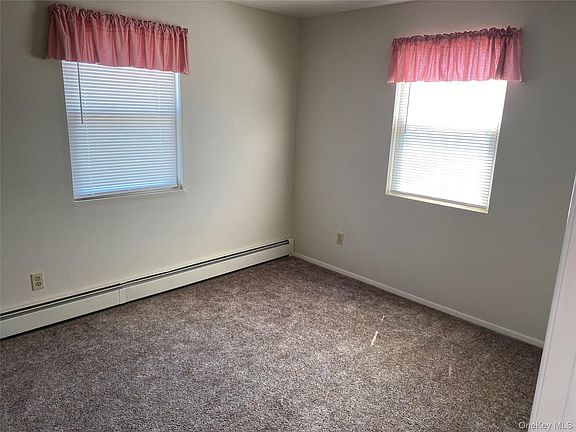 5th image of 124 Chelsea Ave