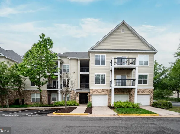 5170 William Colin Ct APT F, Centreville, VA 20120