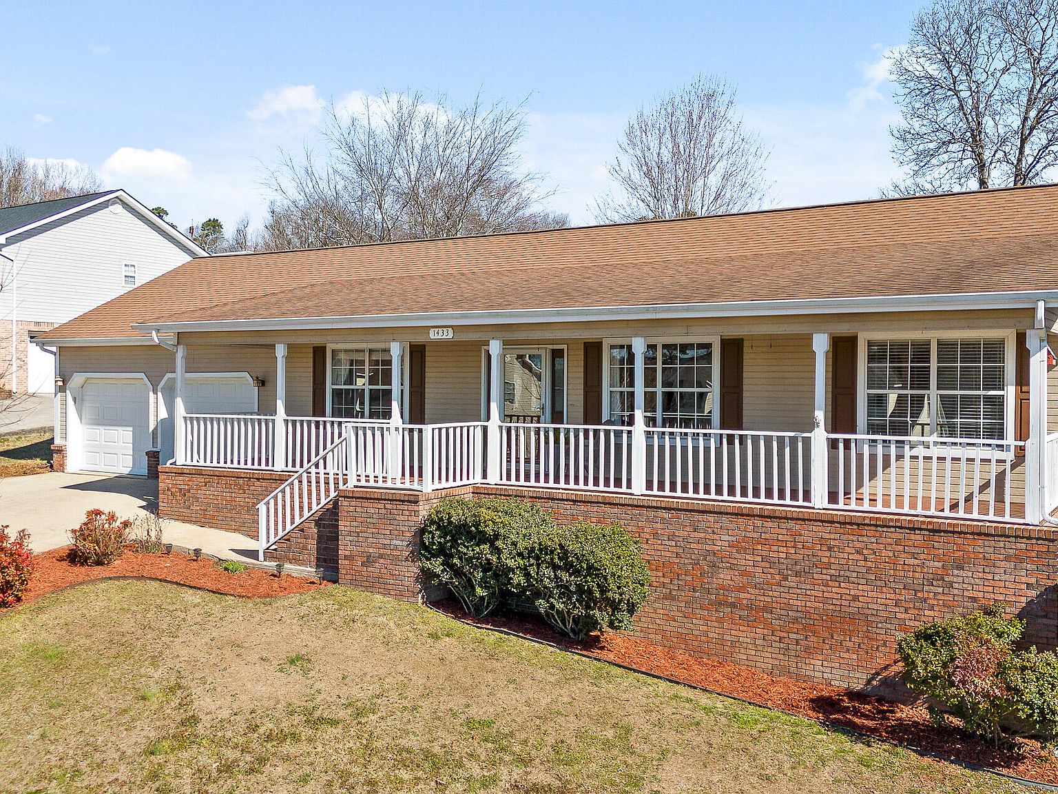 1433 Oldaker View Ln, Hixson, TN 37343 | Zillow