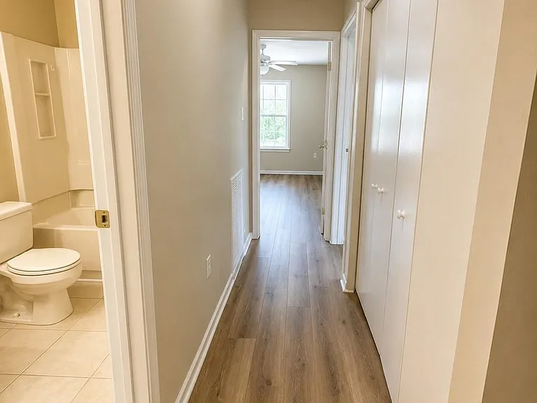612 Mews Dr — Photo 10