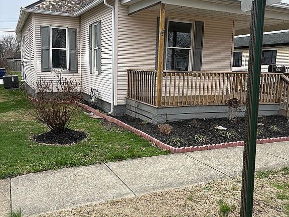 2nd image of 597 E Main St