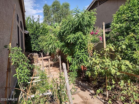 5th image of 1270 S LOS ALTOS Drive