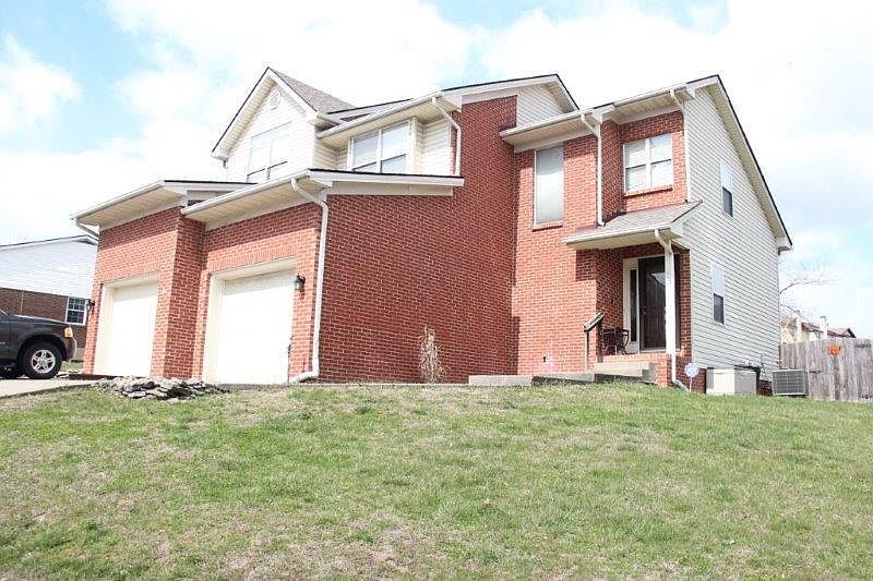 1st image of 613-615 Waxwing Way