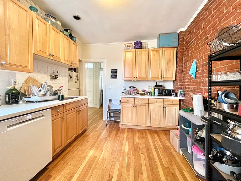 6 Colliston Rd #2 — Photo 3