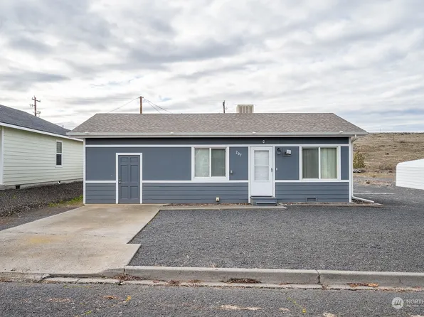 207 N Juniper Street, Soap Lake, WA 98851