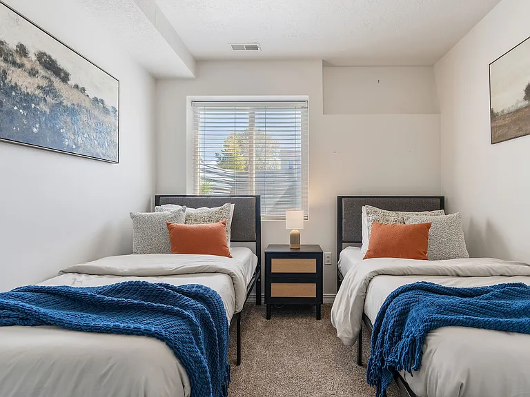 763 S 25 E — Photo 20