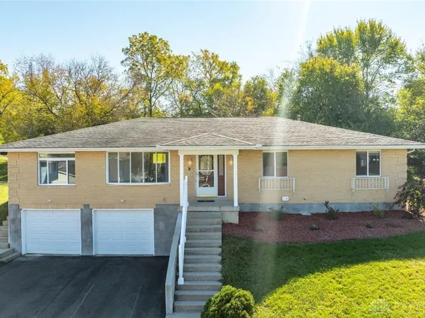 635 Doral Dr, Xenia, OH 45385