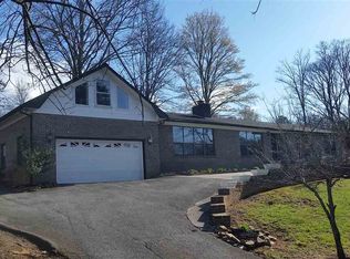 1009 Sunset Cir, Newport, TN 37821