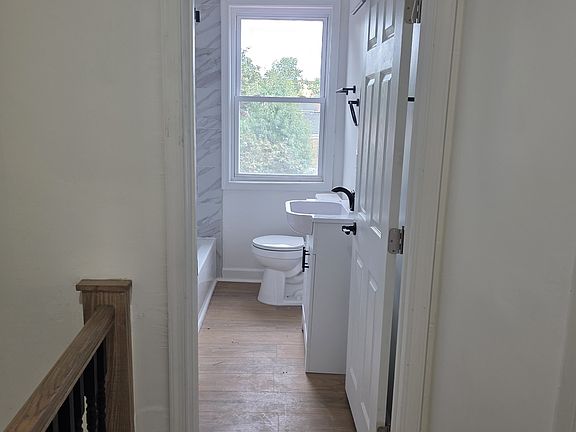 5th image of 3108 Leighton Ave