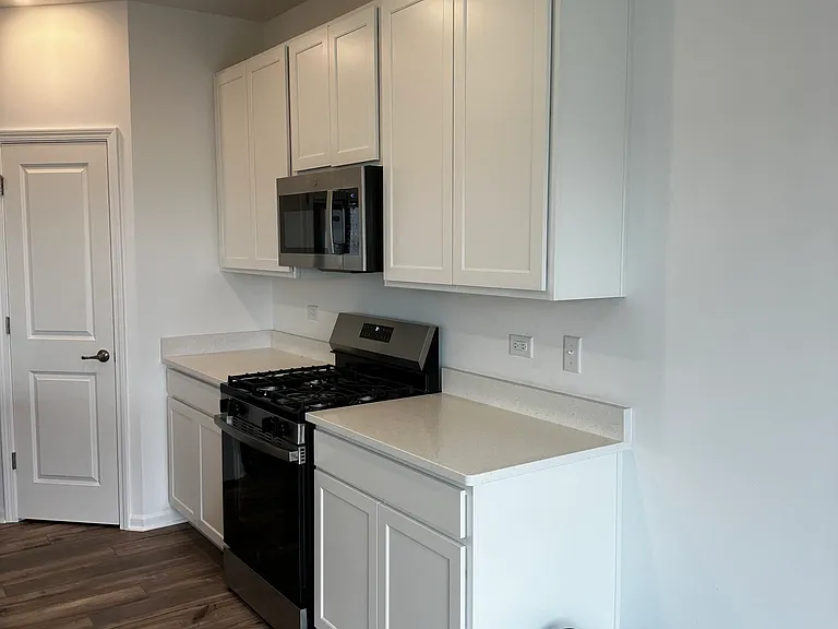 231 Cooney Way #101 — Photo 11
