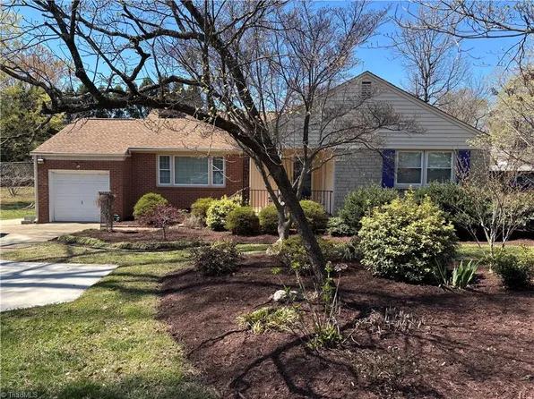 903 Pembroke Rd, Greensboro, NC 27408