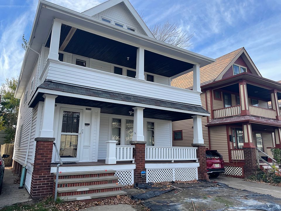 1st image of 1934 W 74th St