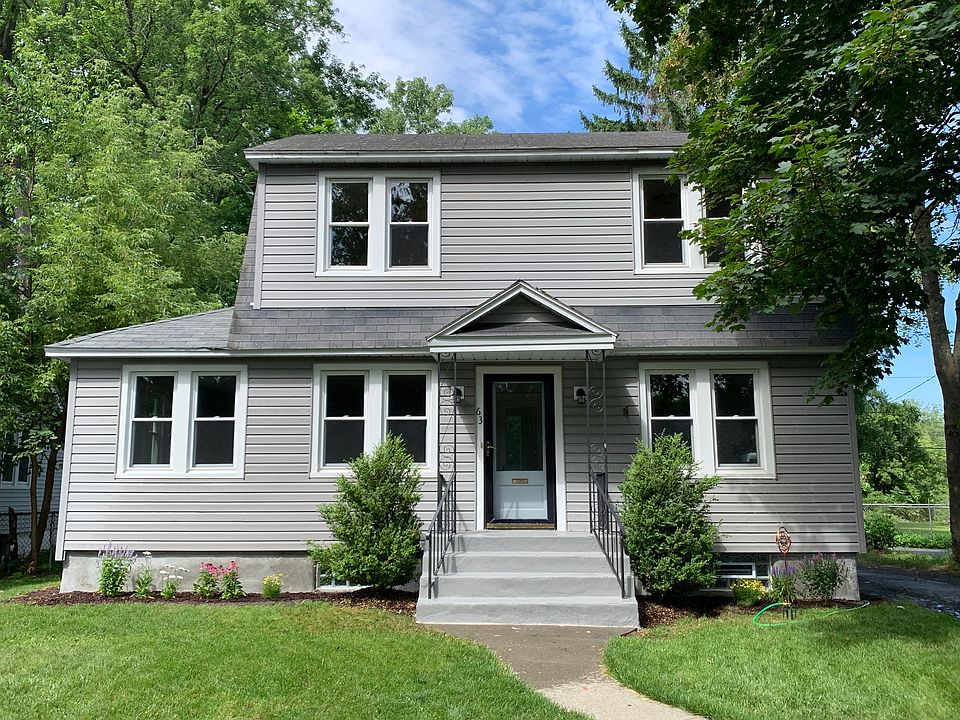 1st image of 63 Crescent Dr